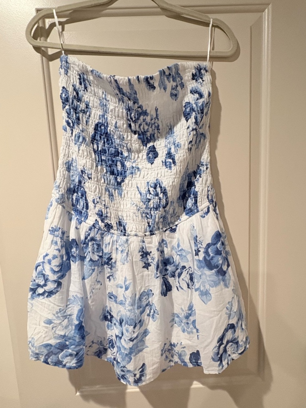 Hollister Co. Women's Blue and White Playsuit-romper Size L